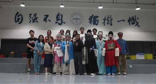 舞台上的传承 美术与设计学院舞美系师生亮相兰州大学传统文化艺术周